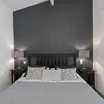 Βίλα Avec Piscine - Confort Et Tranquillite *