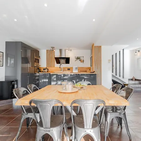 Avec Piscine - Confort Et Tranquillite 别墅