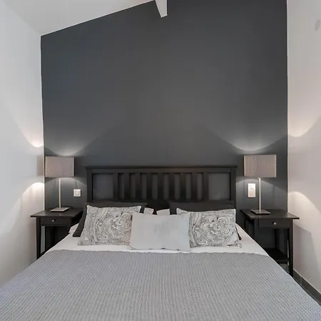 别墅 Avec Piscine - Confort Et Tranquillite *