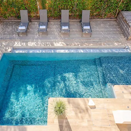 Avec Piscine - Confort Et Tranquillite 别墅