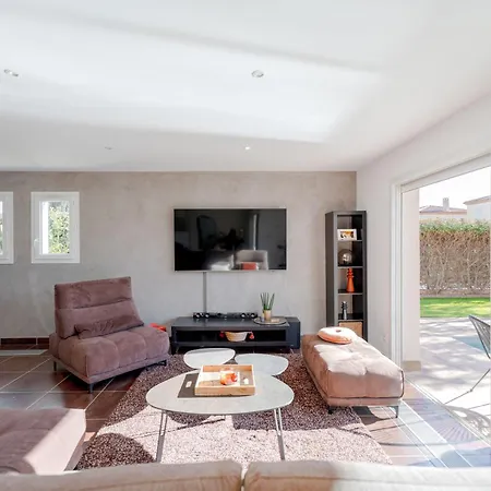 别墅 Avec Piscine - Confort Et Tranquillite