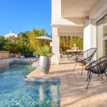 Avec Piscine - Confort Et Tranquillite *