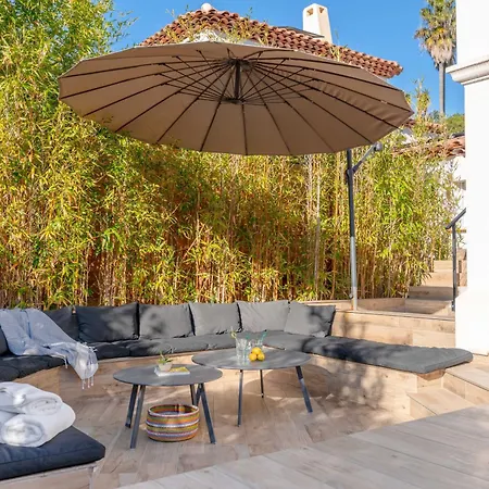 别墅 Avec Piscine - Confort Et Tranquillite *